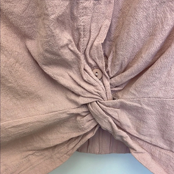 HYFVE Pink Cuffed Sleeve Crop Button Down - Picture 3 of 6